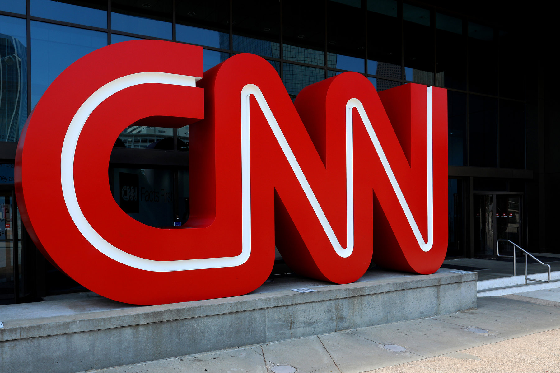 De ce a demisionat președintele CNN, Jeff Zucker?