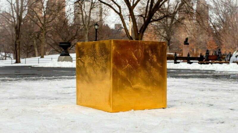 Un cub de aur pur, în valoare de 11,7 milioane de dolari, a apărut într-un parc din New York