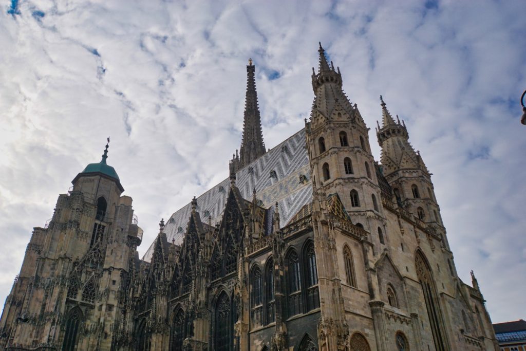 De ce au bătut noaptea clopotele catedralei Sfântul Ștefan din Viena