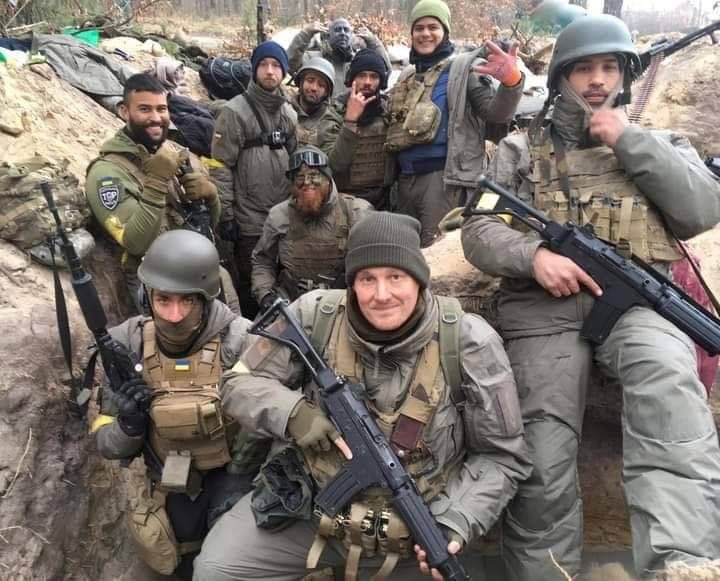 Femei violate și de soldații ruși, și de cei ucraineni