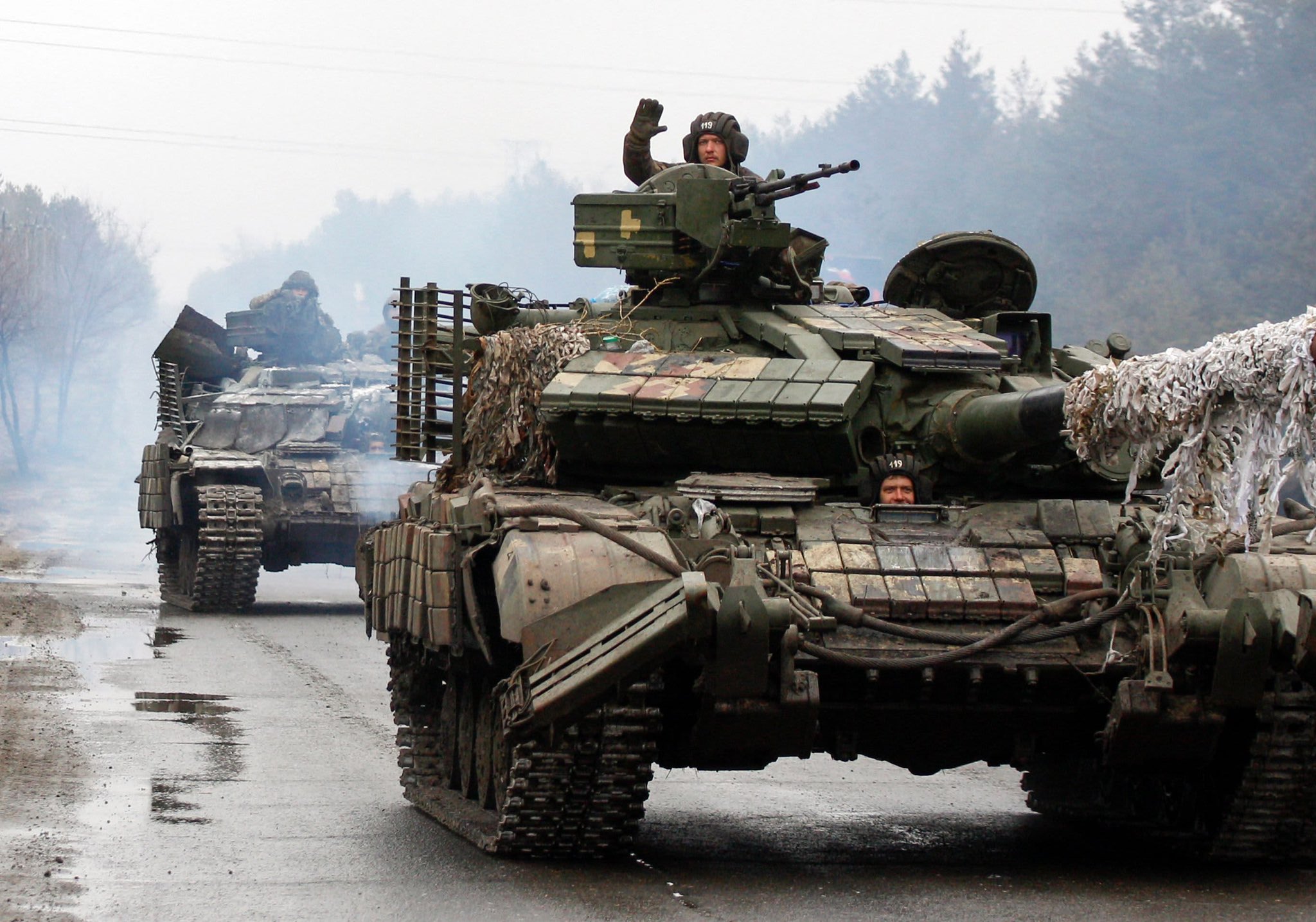 Ucraina: O coloană militară rusă se îndreaptă spre Zaporojie, unde administraţia pro-rusă confirmă că exportă cereale