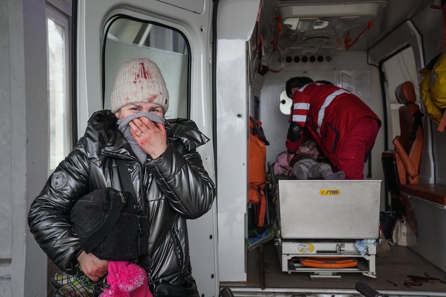 Serviciul de Urgență din Ucraina: Peste 2.000 de civili uciși, sute de spitale, grădinițe și locuințe distruse