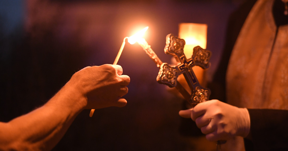 Slujbă în limba slavonă la Catedrala Veche din Iași, în noaptea de Înviere, pentru refugiații ucraineni
