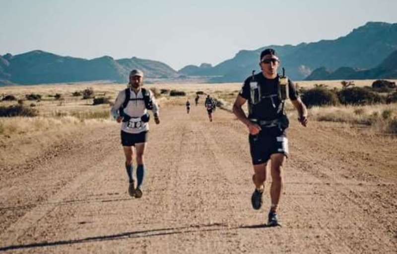 Pompierul Iulian Rotariu din Botoșani a terminat al doilea ultra-maratonul din Namibia