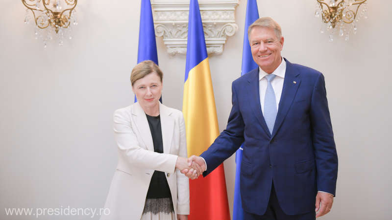 Președintele Iohannis a reiterat la întâlnirea cu vicepreședintele CE Vera Jourova obiectivul României privind finalizarea MCV