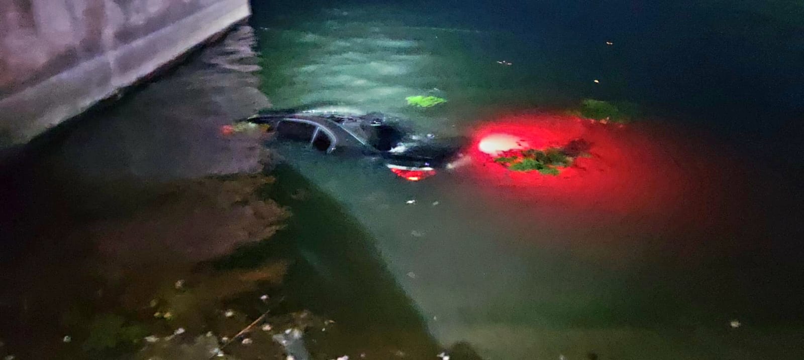 Giurgiu: mașină căzută în barajul de la Mihăilești
