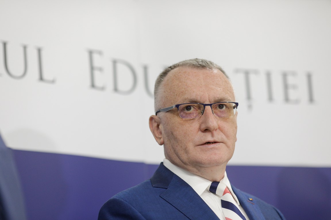 Sorin Cîmpeanu, ministrul Educației, și-a dat demisia