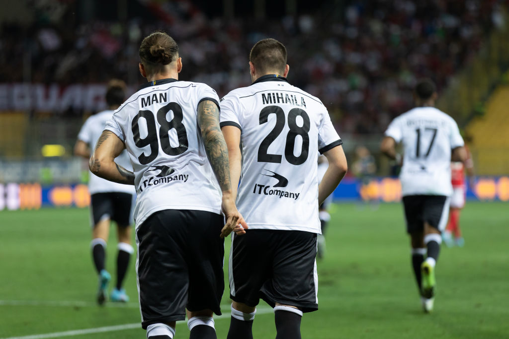 Dennis Man şi Mihailă au marcat două goluri superbe pentru Parma, în prima etapă din Serie B (Video)