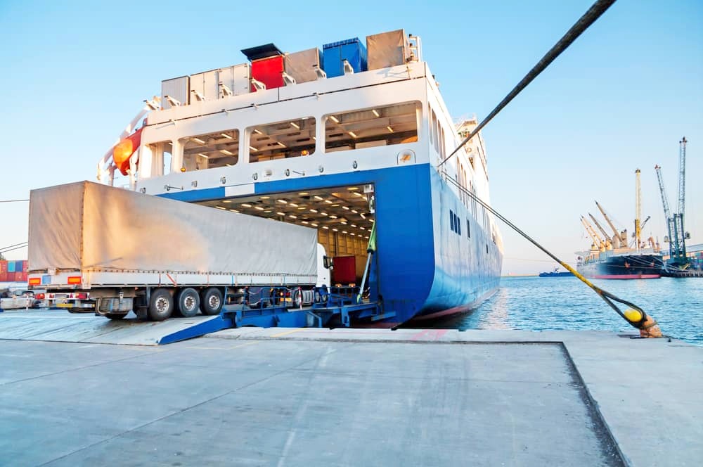 Guvernul a aprobat indicatorii proiectului de construire în Portul Galați a unor dane pentru nave „Roll Of – Roll On”