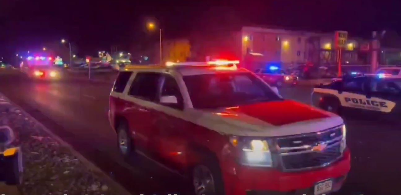 Atac armat într-un bar din Colorado. Bilanțul provizoriu indică 5 morți și 18 răniți
