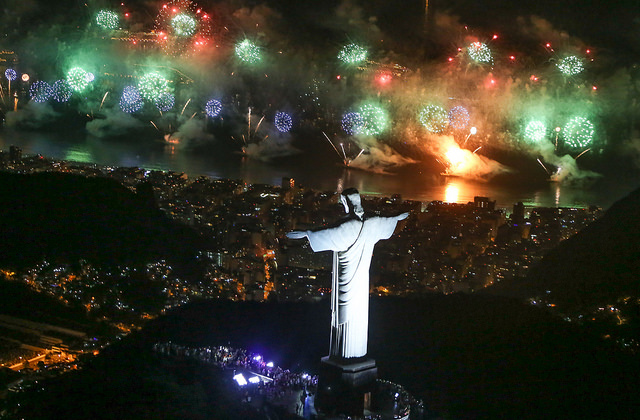 Revelionul la Rio de Janeiro este unul dintre cele mai vesele și spectaculoase petreceri din lume SURSA FOTO: https://riotheguide.com/