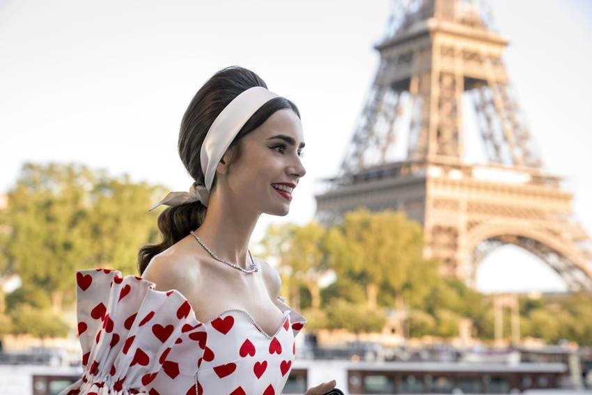 Emily in Paris revine într-un nou sezon. Când începe unul dintre cele mai așteptate seriale