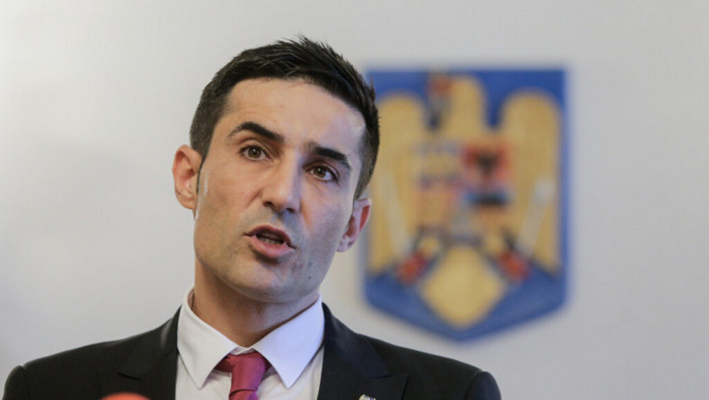 Claudiu Manda, atac la Bolojan: „România are nevoie de Guvern, nu de armistițiu”