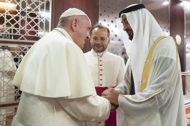 lumea-arab-de-la-pre-edintele-libanului-la-hezbollah-l-omagiaz-pe-papa-francisc