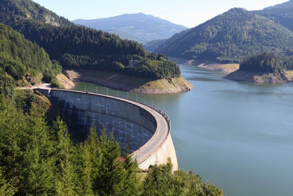 Hidrocentrala Răstolița, proiect strategic pentru independența energetică a României, BLOCATĂ temporar