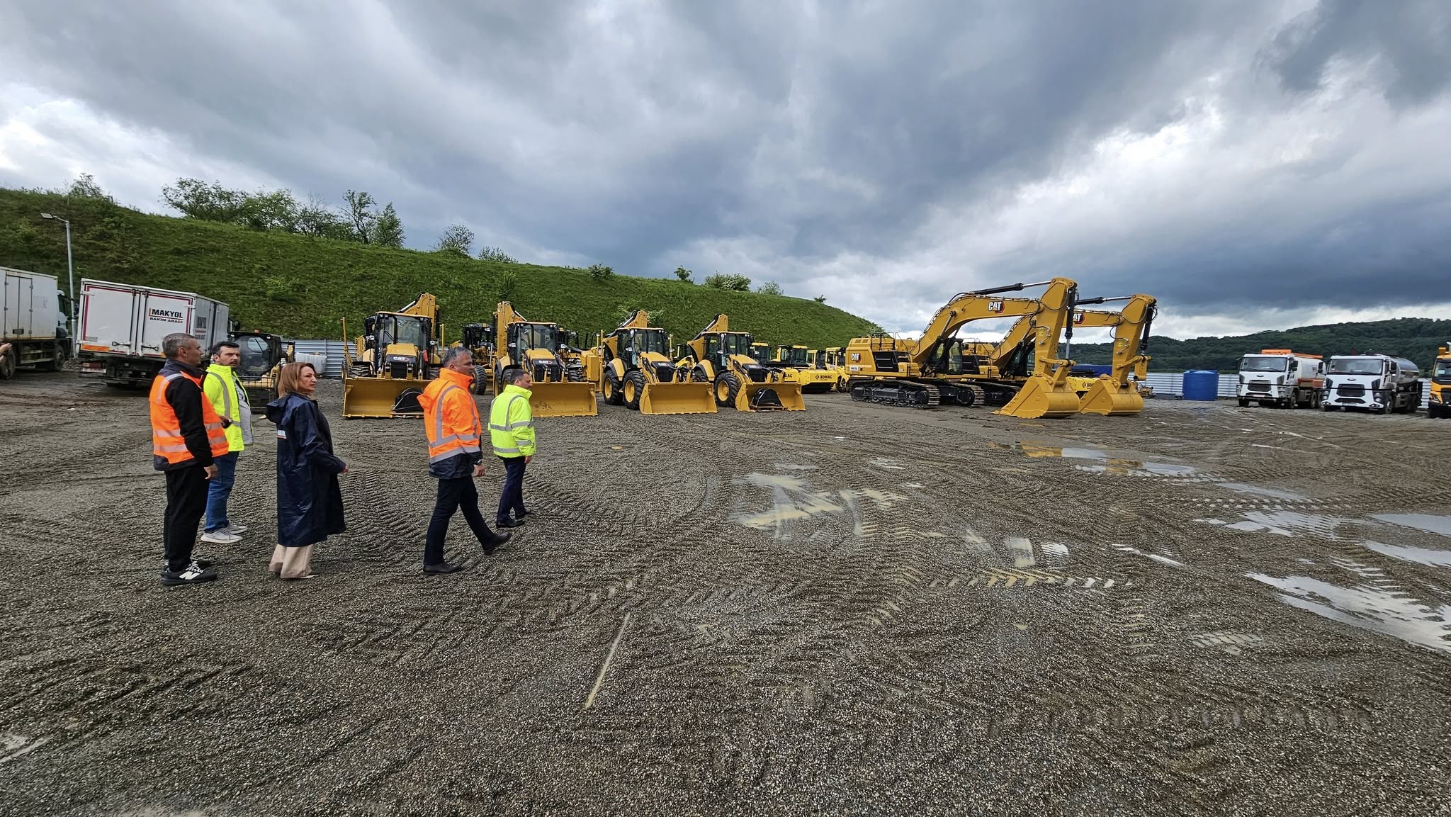 S-au aliniat utilajele: încep lucrările la un nou lot de autostradă!