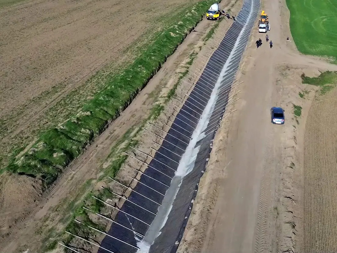 LAPAR: „Agricultura este singurul sector viabil astăzi”