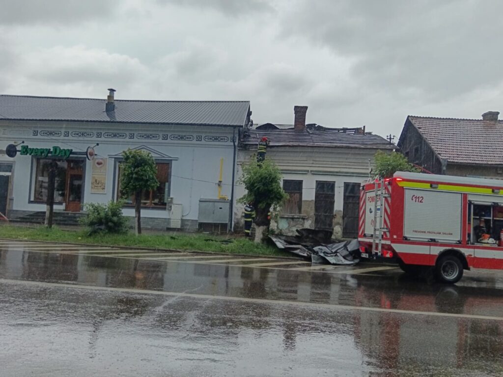 Mai multe județe din Moldova, grav afectate de furtuni. Avertizări ANM și pentru alte regiuni