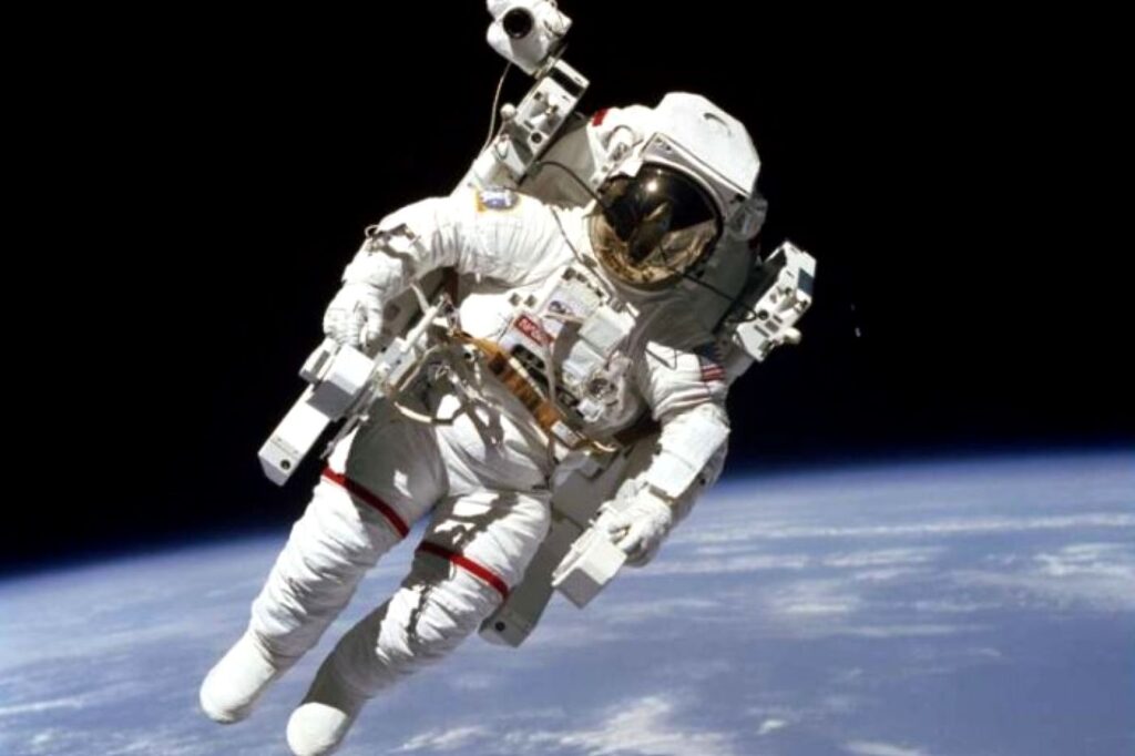 Călătoriile în spațiu supun corpul uman unor provocări fără precedent. Cu ce boli grave se confruntă astronauții