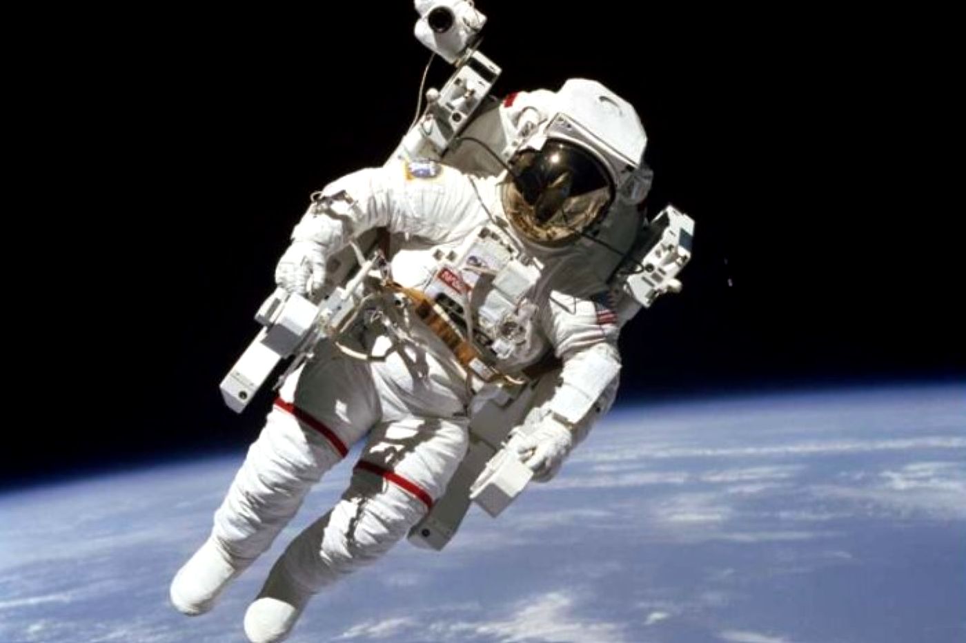 宇宙での旅行は、前例のない課題に人体を提出します。宇宙飛行士が直面する深刻な病気
