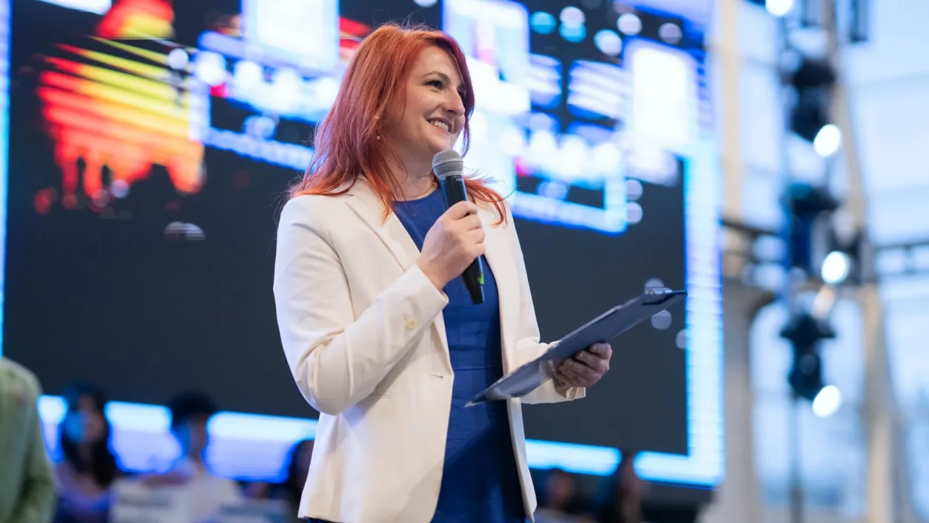Andreea Romocean Politica și spitalele, amestecate la USR: De ce a fost declarată ...
