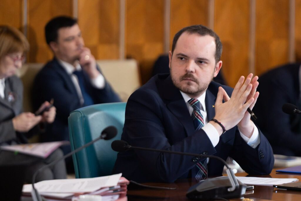 Fost ministru al Sănătății: „România nu poate fi ținută pe loc la infinit pentru ambițiile unui singur politician”